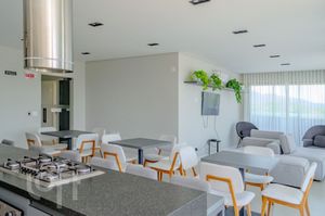Image 21 - 838685