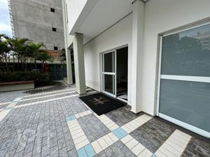 Image 29 - 838737
