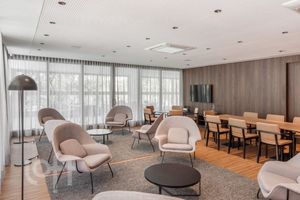 Image 33 - 838748