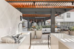 Image 18 - 838748