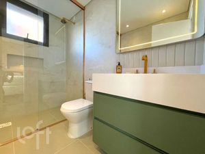 Image 19 - 838749