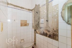 Image 33 - 838779