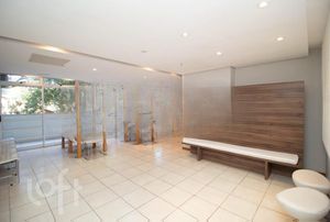 Image 21 - 838887