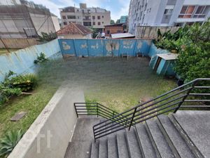 Image 16 - 838892