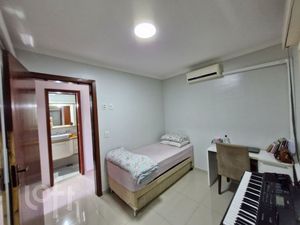 Image 10 - 838892