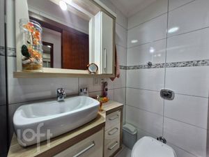 Image 8 - 838892