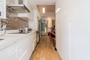 Image 9 - 838926