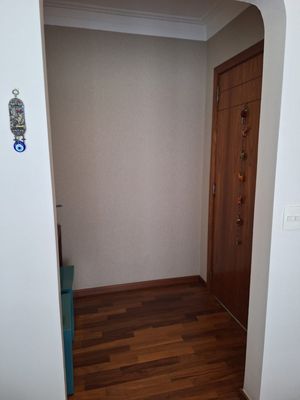 Image 4 - 838937