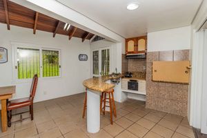 Image 9 - 838976