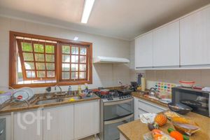 Image 10 - 839041