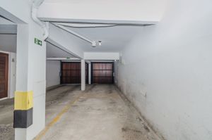 Image 30 - 839071