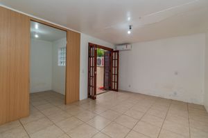 Image 6 - 839220