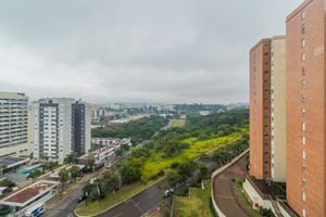 Image 17 - 839229