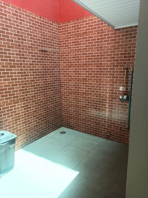Image 15 - 839246