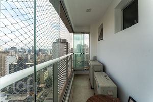 Image 40 - 839251