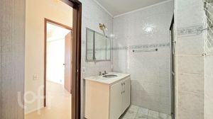 Image 13 - 839255