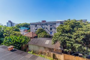 Image 11 - 839267