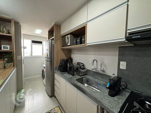 Image 22 - 839325
