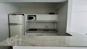 Image 35 - 839391