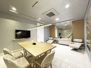 Image 42 - 839557