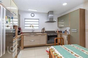 Image 6 - 839828