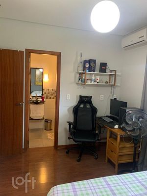 Image 6 - 839891