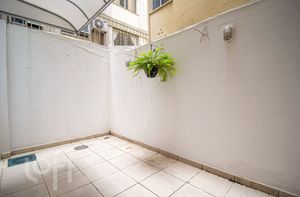 Image 8 - 840120