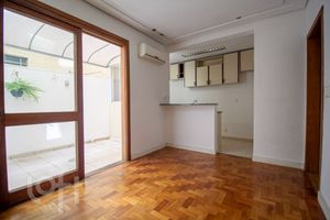 Image 23 - 840120