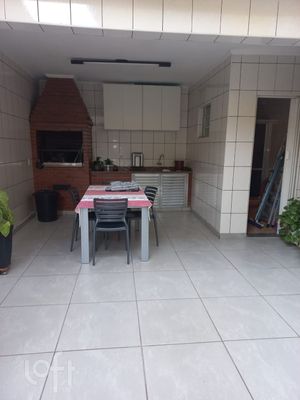 Image 21 - 840152