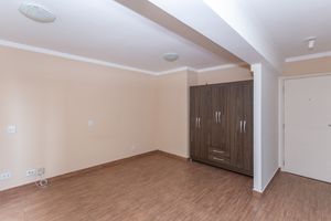 Image 3 - 840158