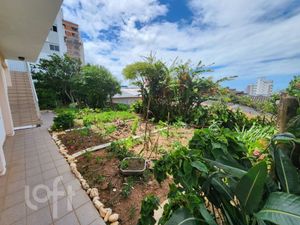 Image 24 - 840221