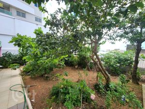 Image 10 - 840221