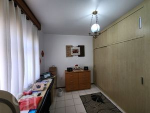 Image 41 - 840221