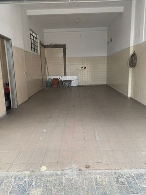 Image 20 - 840275
