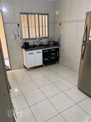 Image 3 - 840275