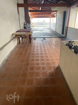Image 4 - 840275