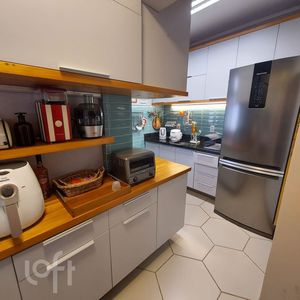Image 2 - 840464