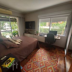 Image 4 - 840464