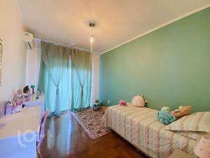 Image 9 - 840499