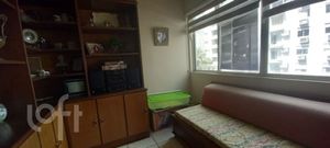 Image 2 - 840545