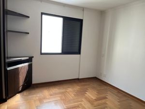 Image 19 - 840552