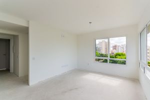 Image 1 - 840580