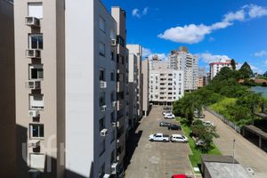 Image 24 - 840740