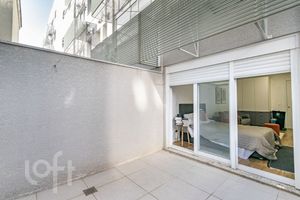 Image 9 - 840868