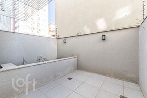 Image 10 - 840868