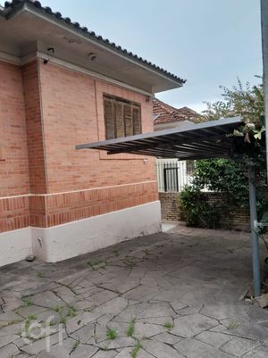 Image 28 - 840908
