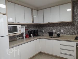 Image 8 - 840917