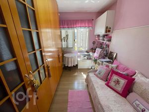 Image 10 - 840928
