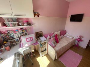 Image 8 - 840928