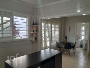 Image 18 - 841005